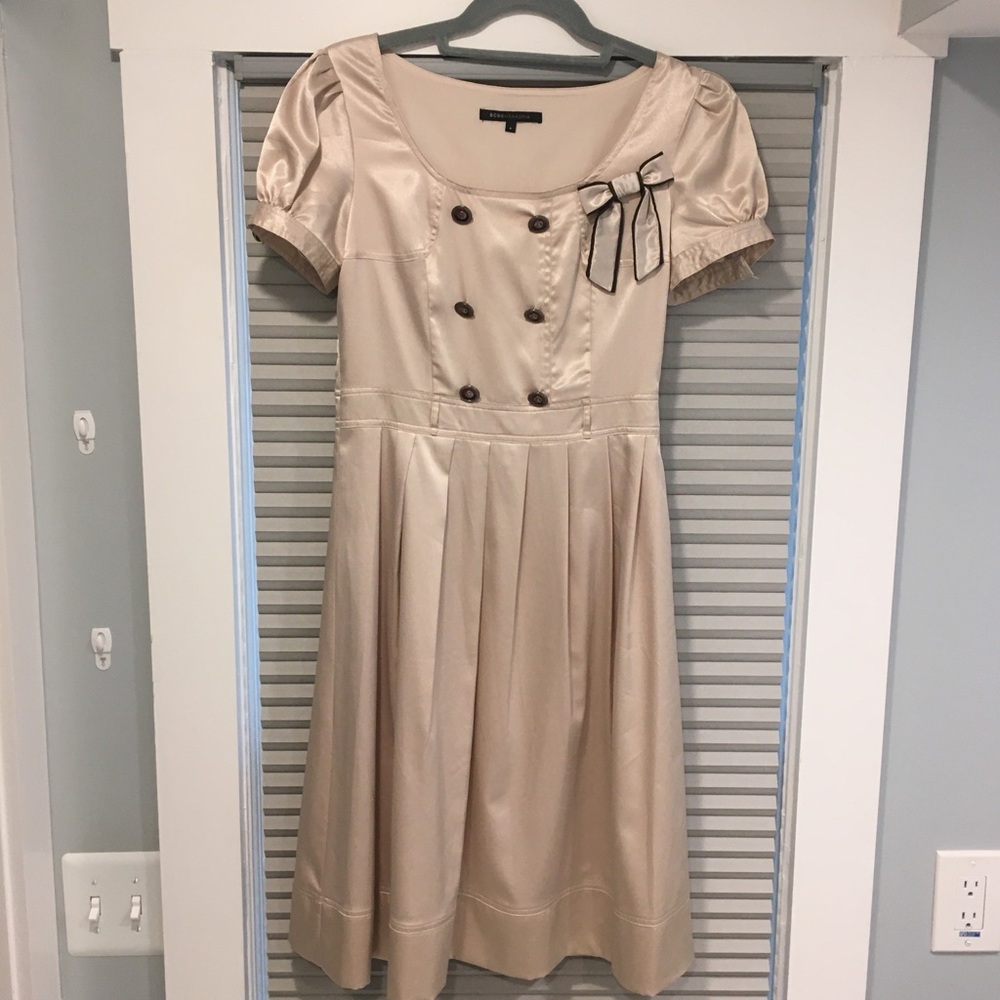 BCBGMAXAZRIA silk dress. Size 4, medium ecru. EUC.